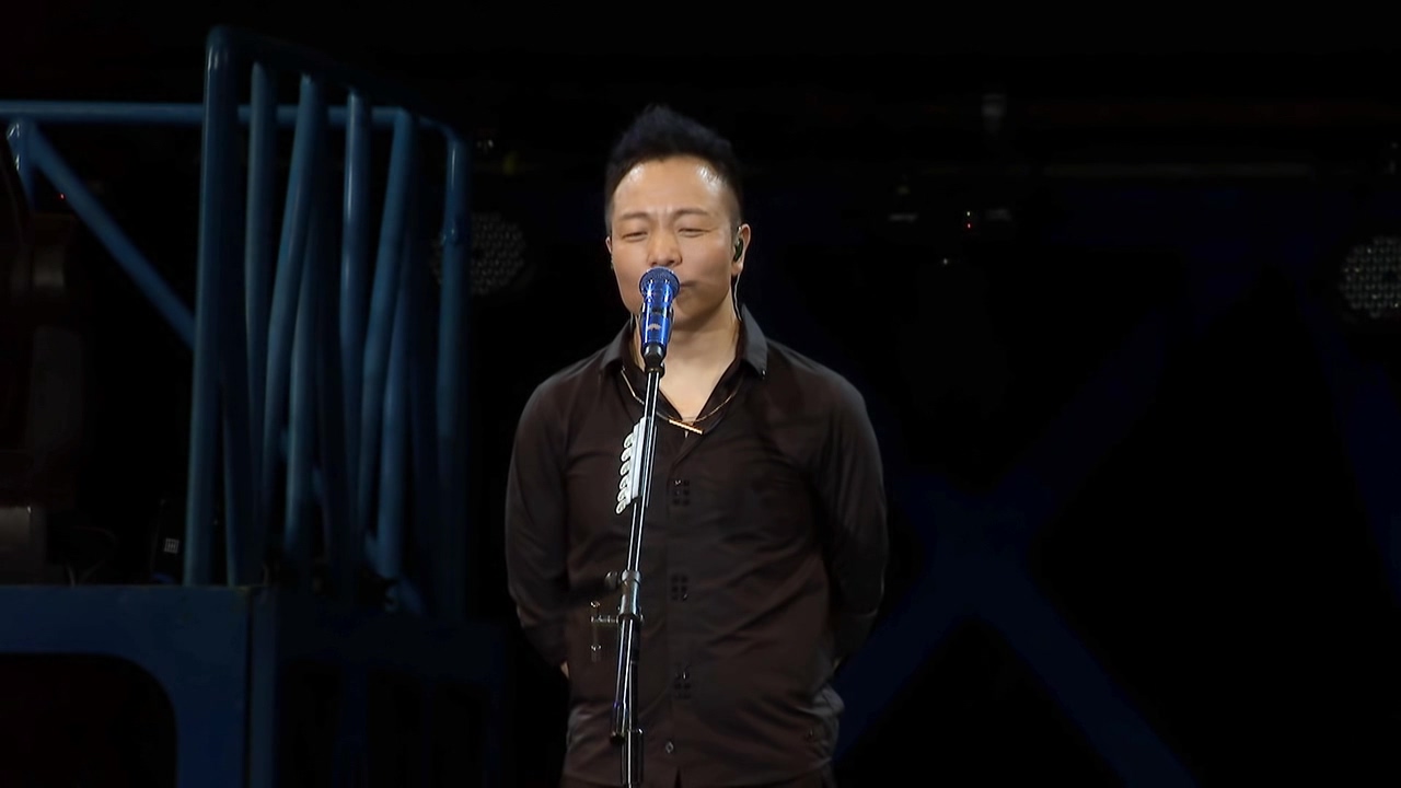 2015年 许巍 – 2015 此时此刻演唱会 北京站 高清演唱会下载