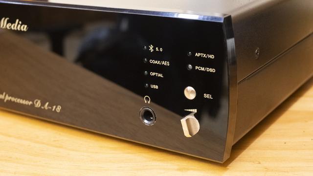 3000元干2万元Hi-End，轻松推爆HD800大耳，这款桌面解码器很奇葩